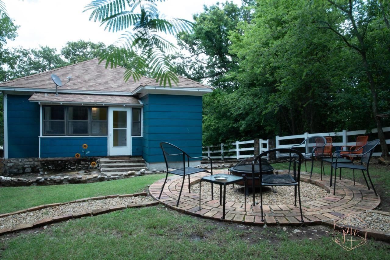 The Bluebird Cottage Style Cabin With Hot Tub Near Turner Falls And Casinos Davis Ngoại thất bức ảnh